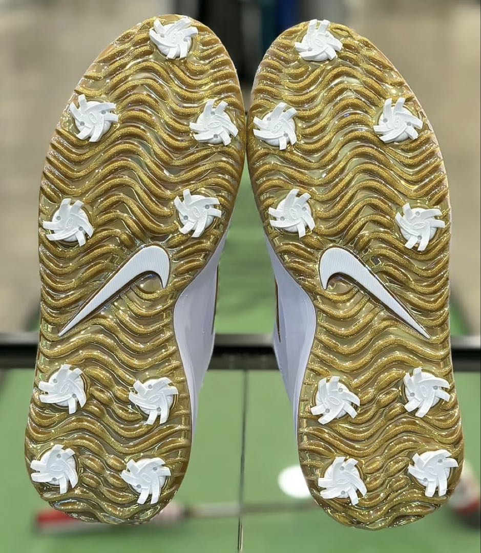 Nike Victory Pro 4 ゴルフシューズ　ホワイトゴールド
