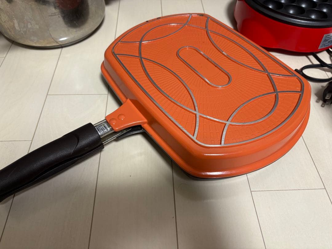 【調理器具】　圧力鍋　たこ焼き機　ミキサー　他　まとめ売り