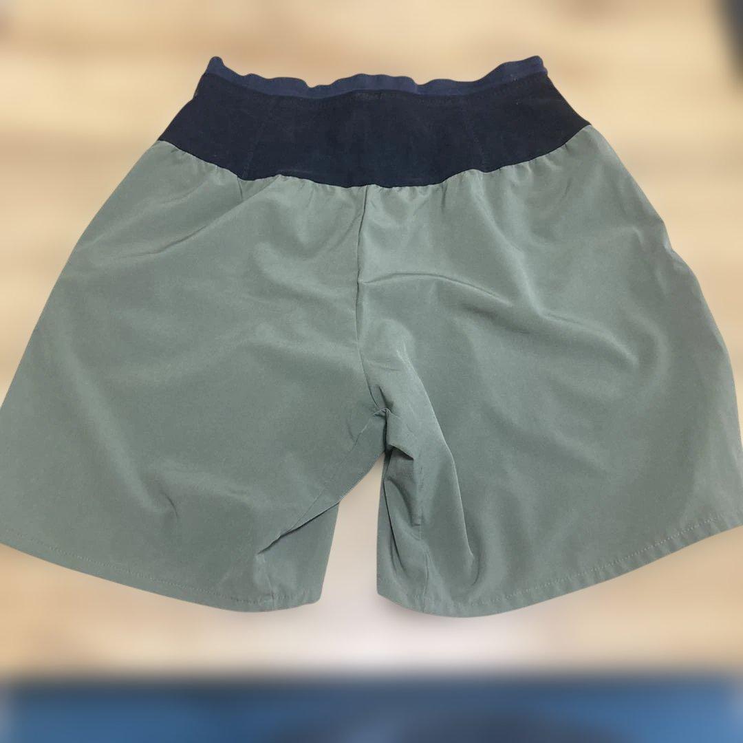ド*チ様 ザノースフェイス　エンデュリスレーシングショーツ カーキ　Mサイズ