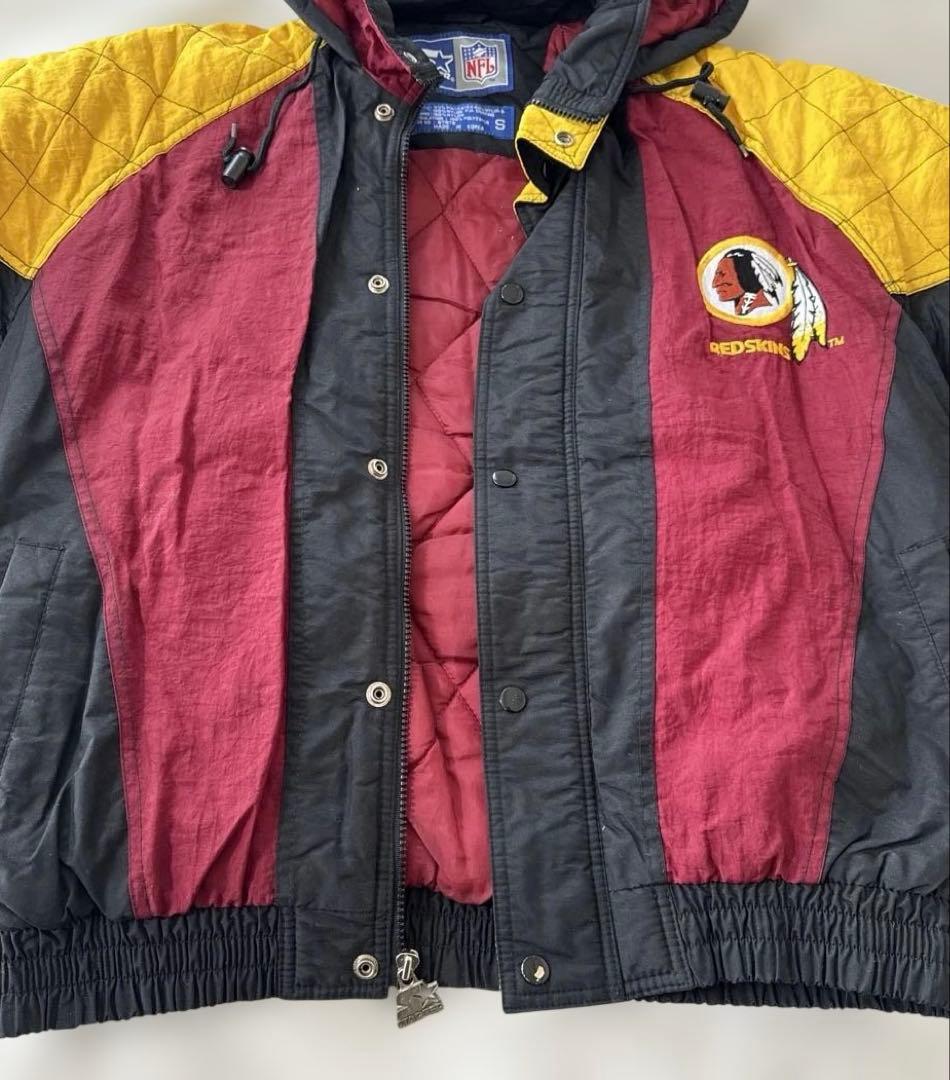 大幅値下　NFL レッドスキンズ ナイロン　ジャンパー　ジャケット used