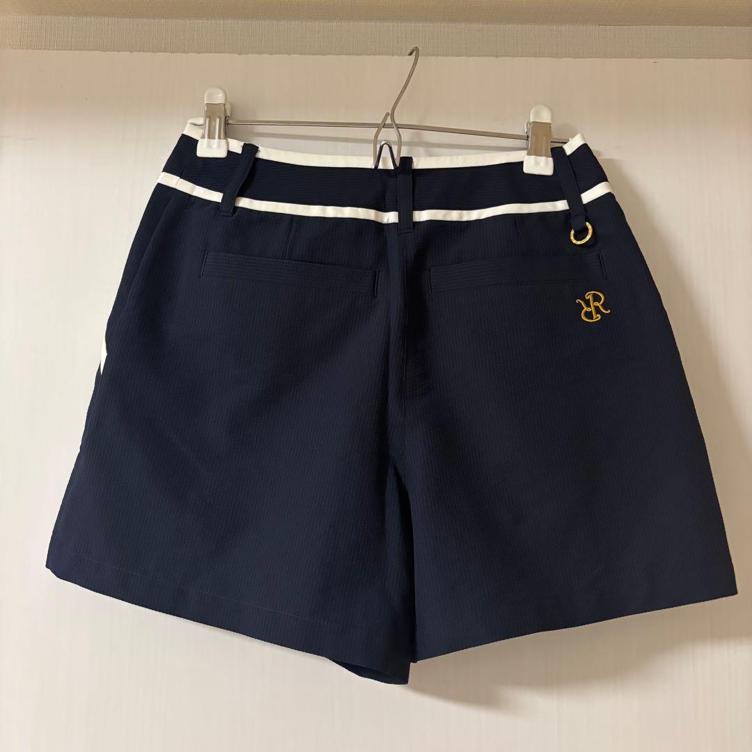 レザレクション　ハイネックタンクトップ　ショートパンツ