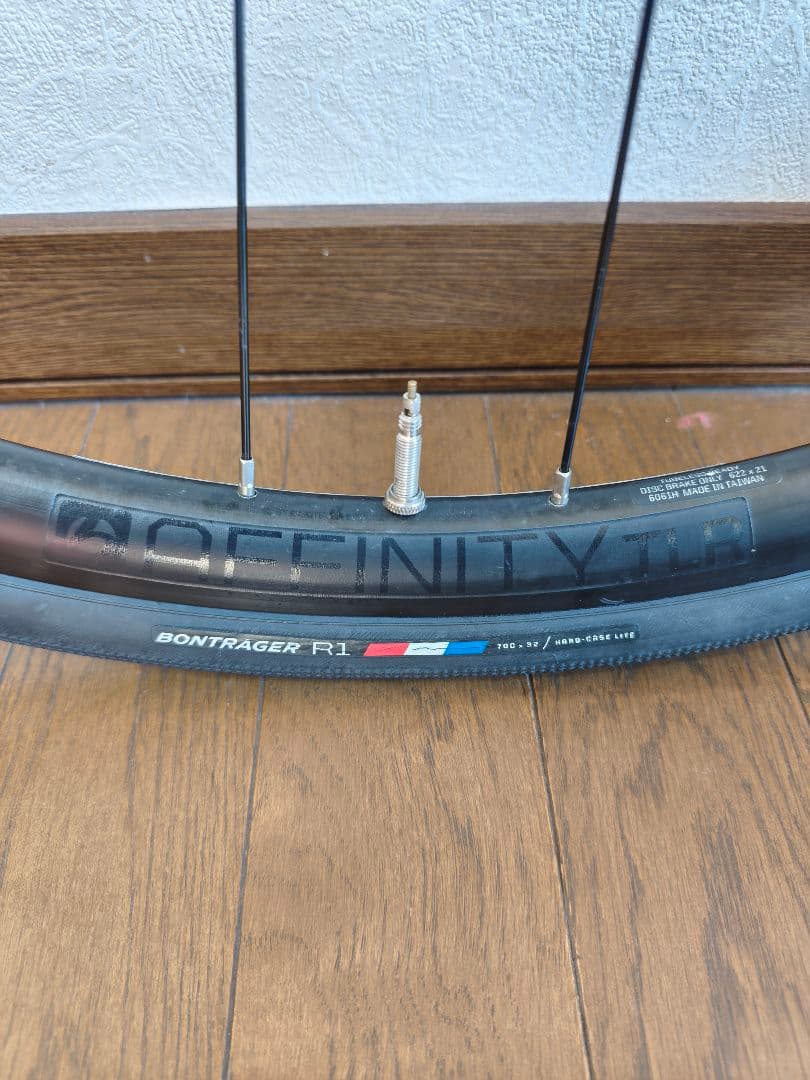 Bontrager Affinity TLR アルミホイール