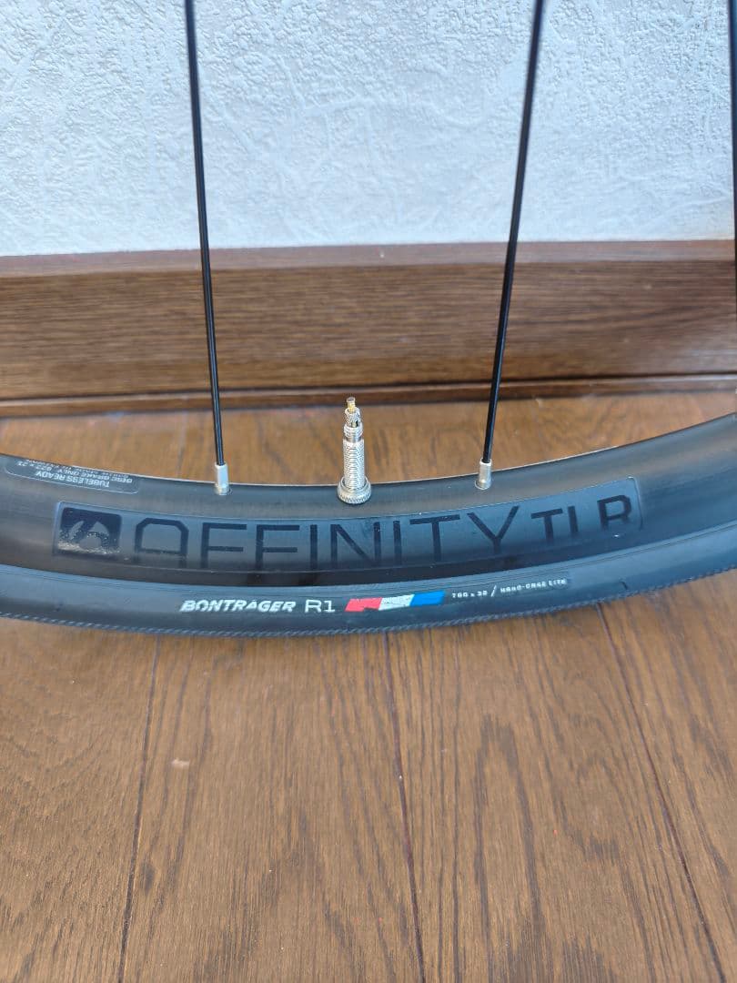 Bontrager Affinity TLR アルミホイール