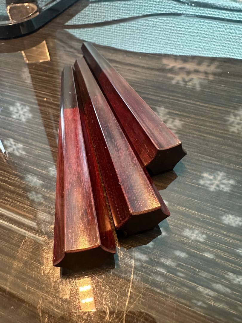 【新品未削品】三味線　糸巻き　紅木(宇柄、6.5分)