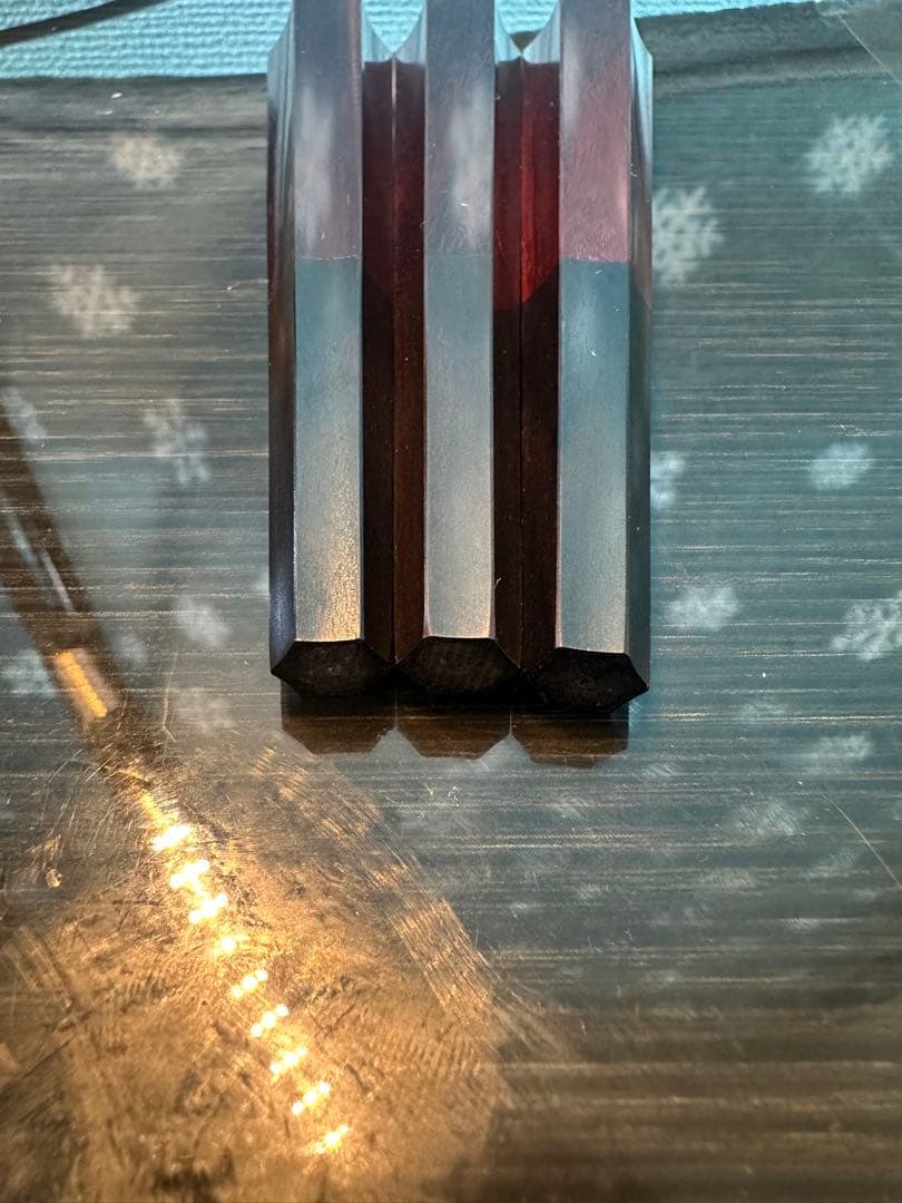 【新品未削品】三味線　糸巻き　紅木(宇柄、6.5分)