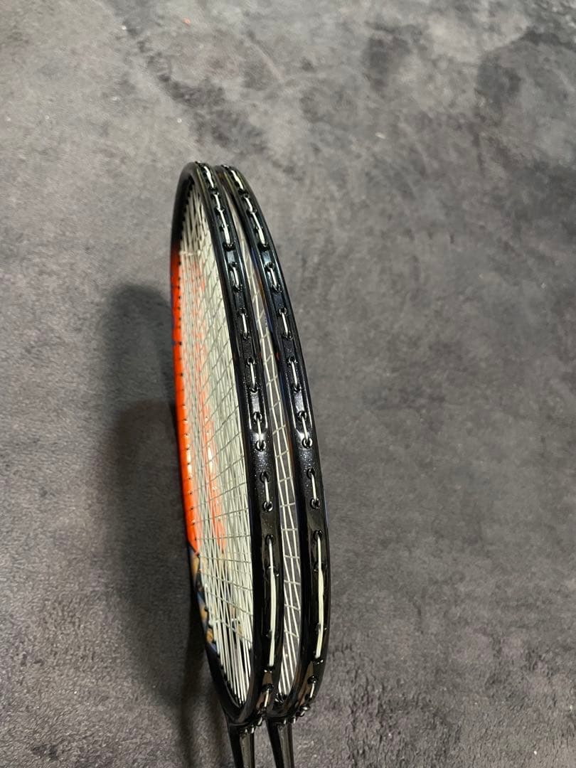 YONEX ASTROX 77 ツアーバドミントンラケット 2本セット