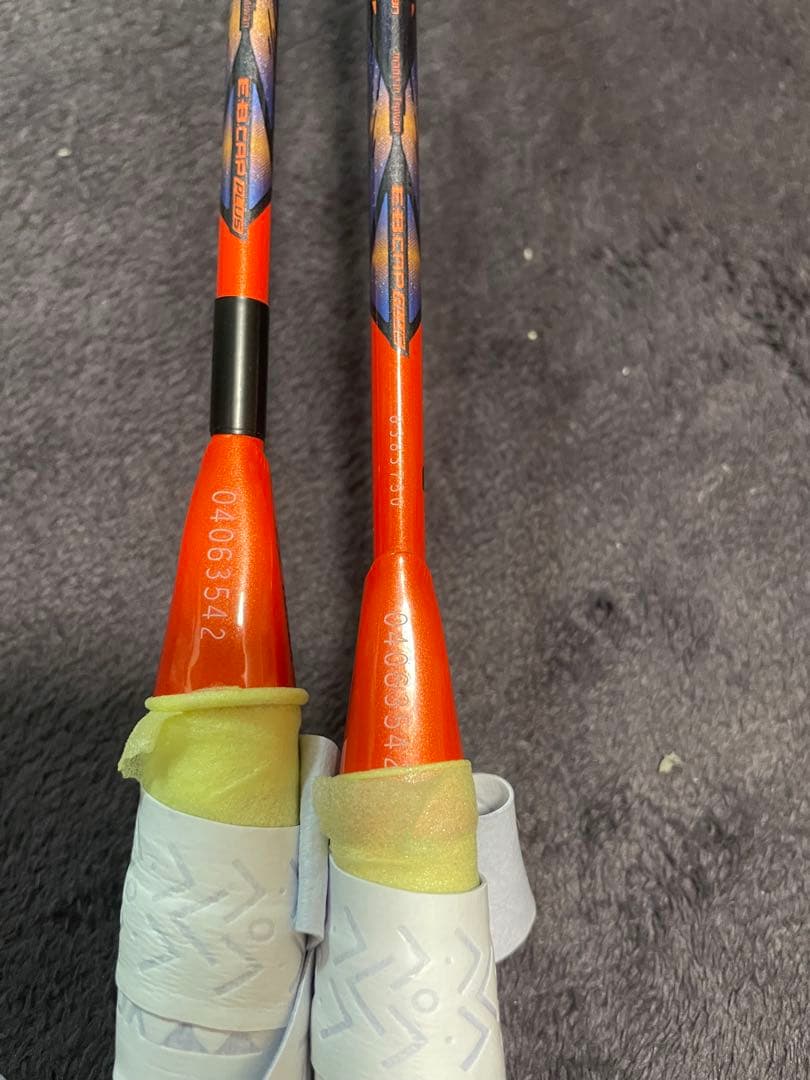 YONEX ASTROX 77 ツアーバドミントンラケット 2本セット