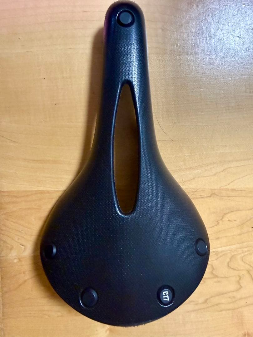 BROOKS C17 ブラックサドル