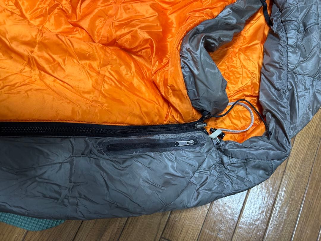 MOUNTAINHARDWEARシュラフ寝袋