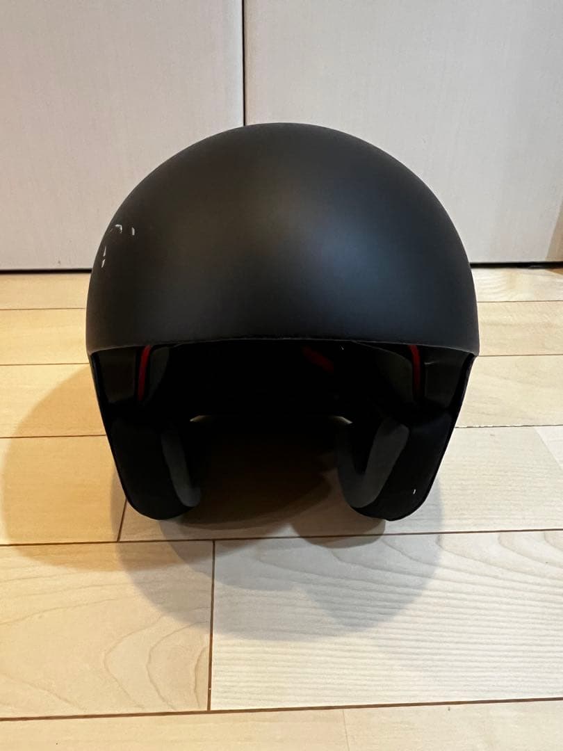 ATOMIC 2025-2026モデル　カーボンヘルメット