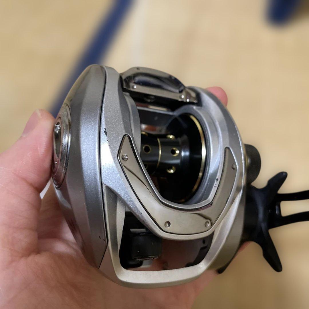 Daiwa BASS X100HL 左ハンドル