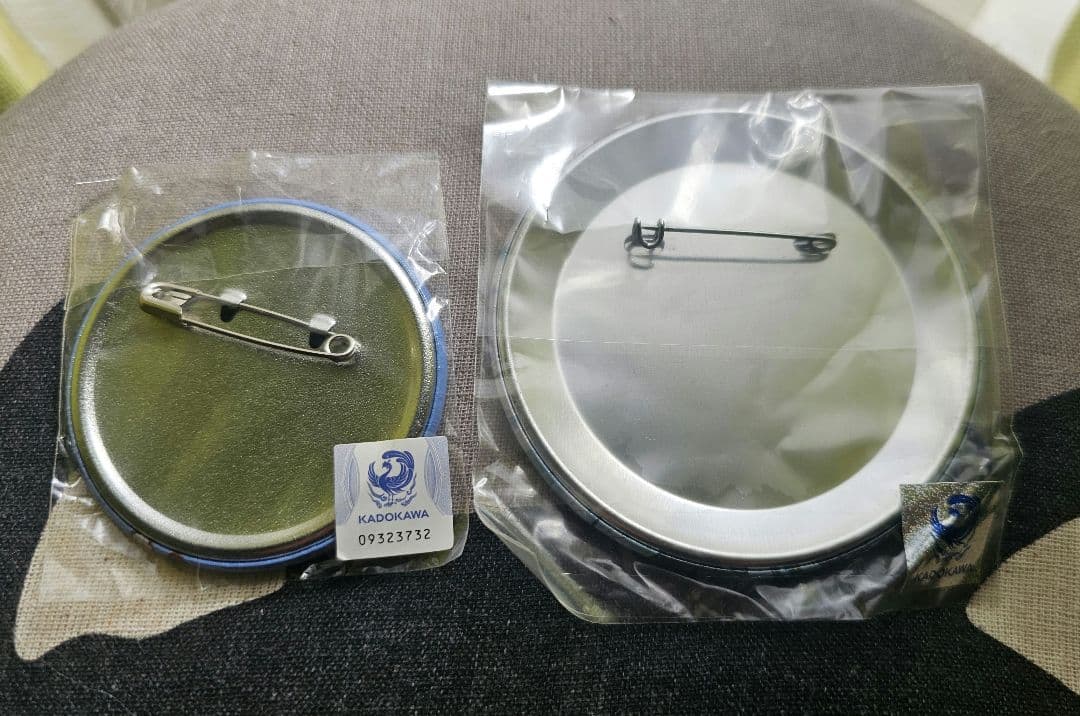 ピンズ・ピンバッジ・缶バッジ RT-125537