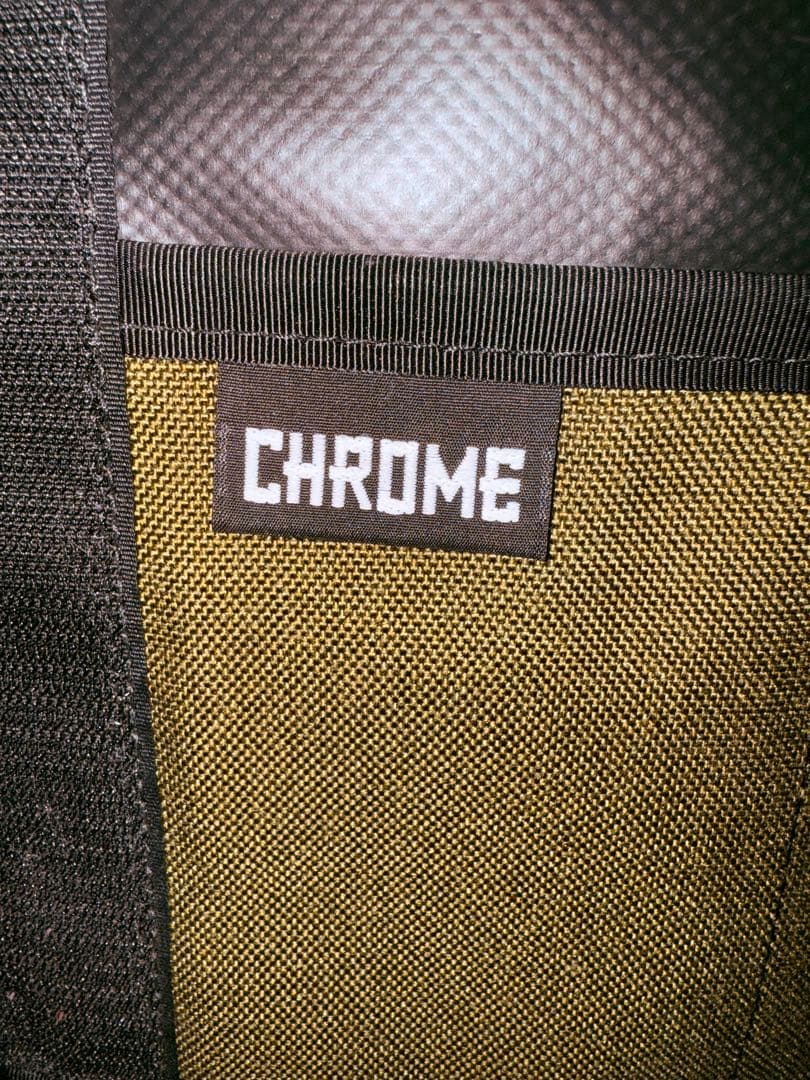 【美品！】Chrome クローム メッセンジャーバッグ オリーブグリーン