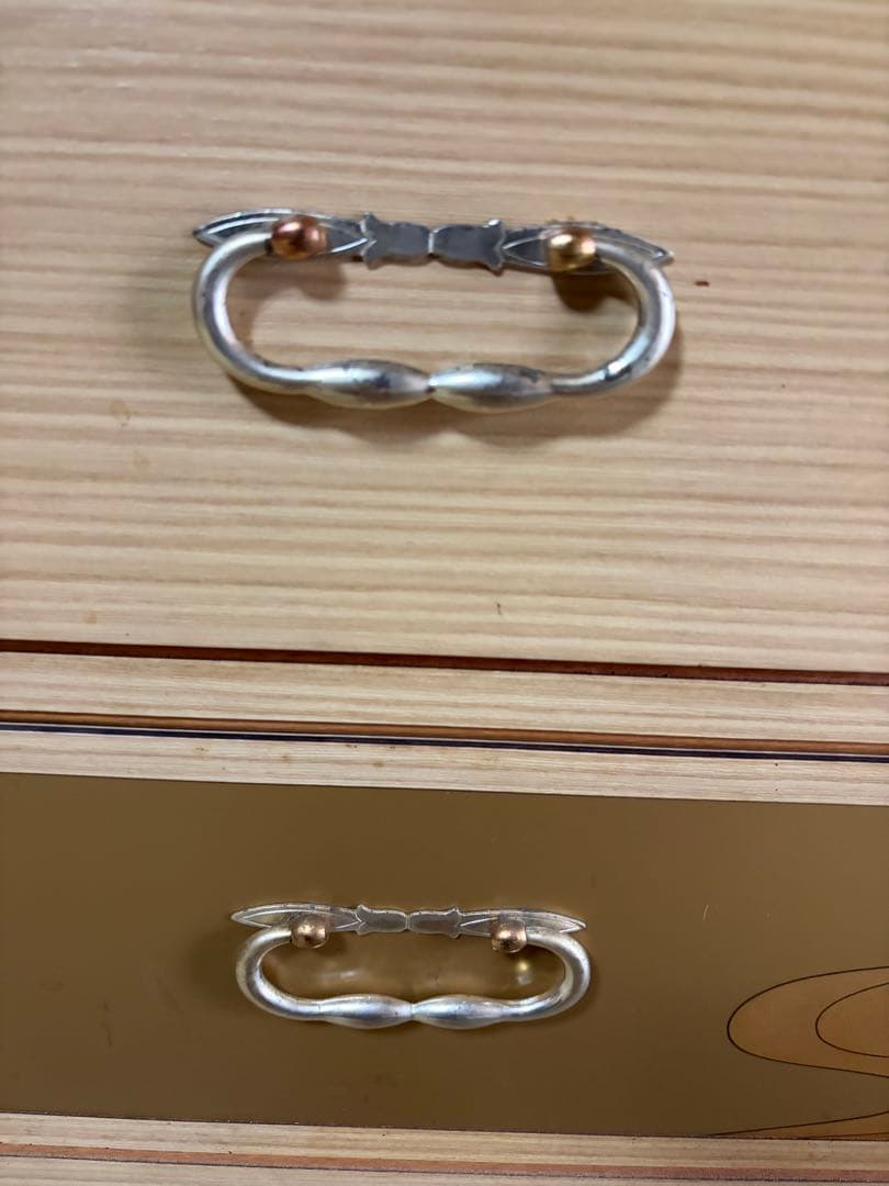 和風クリーム色収納タンス