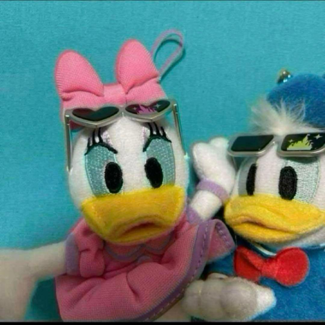 ディズニー　デイジー　ドナルド　ミニー　ぬいぐるみストラップ　キーチェーン