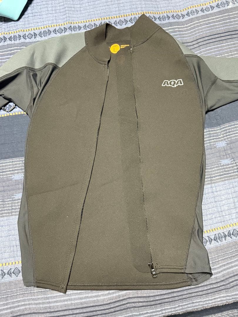 AQA ウェットスーツ 上 L 新品 マリンスポーツ