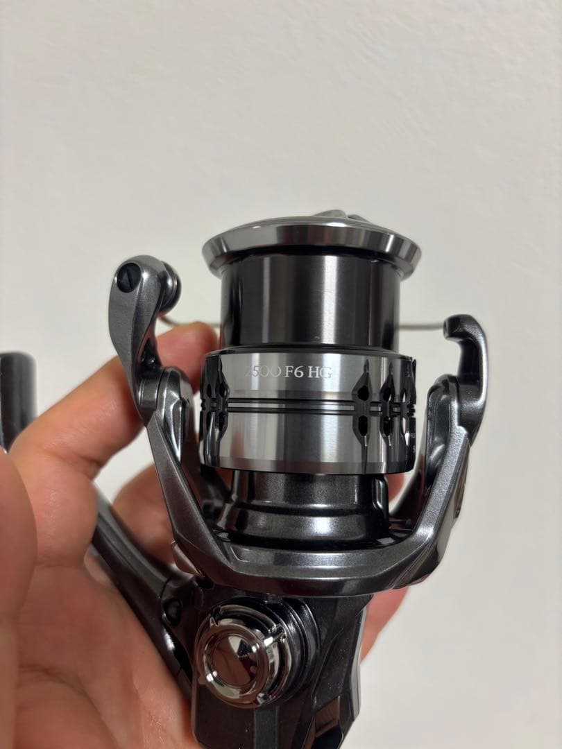 極美品‼️SHIMANO 25 COMPLEX XR 2500 F6 HG