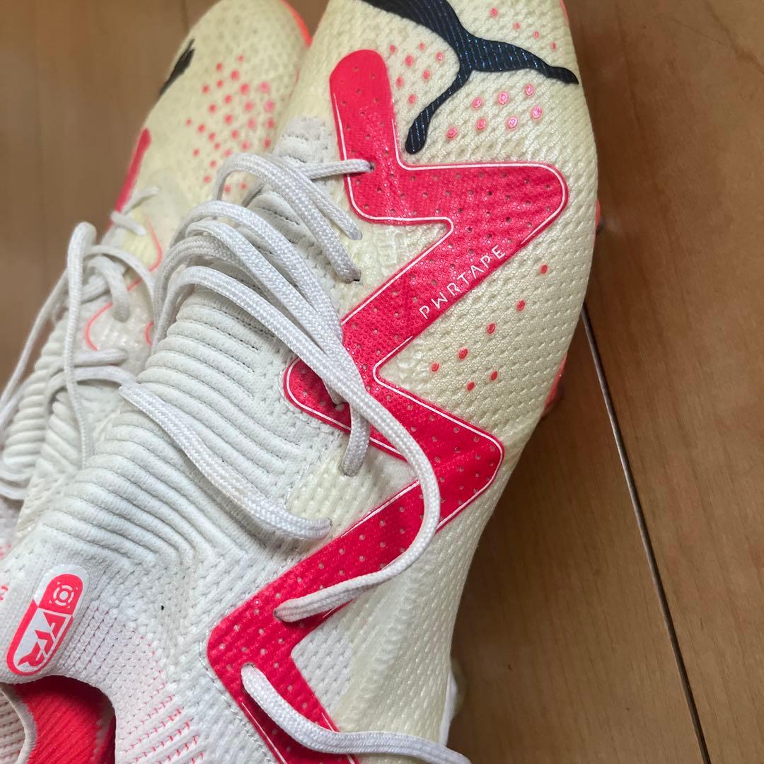 PUMA PARATRAIL サッカースパイクホワイト/ピンク 天然芝用