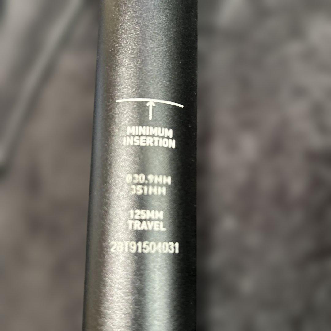 ROCKSHOXロックショックスリバーブドロッパーシートポスト