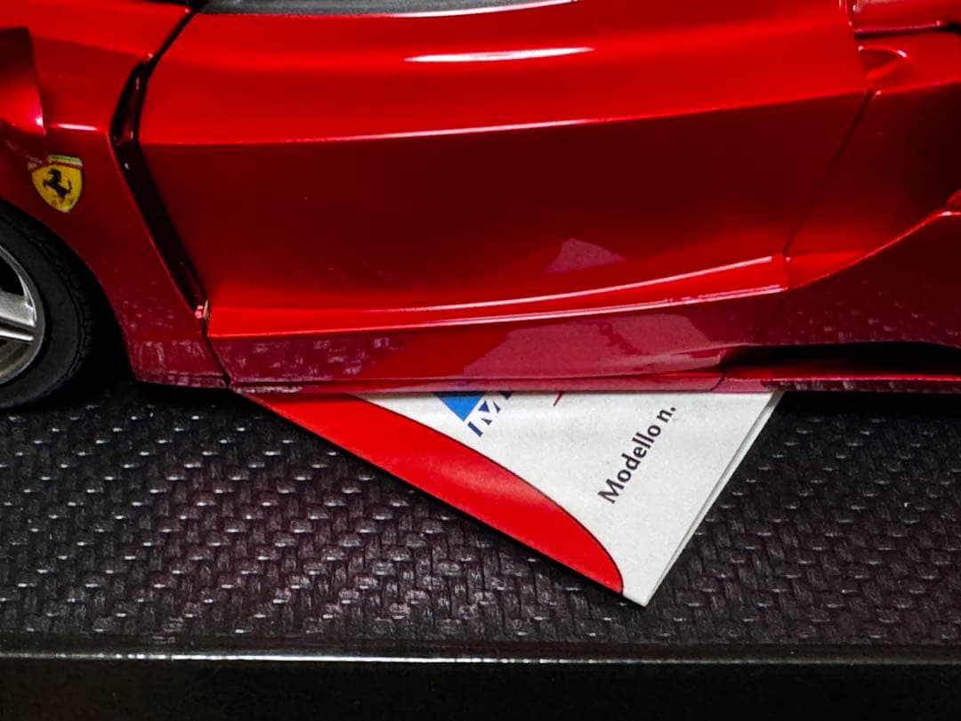ミニカー Ferrari Enzo F Formula 1 Red 2008 1/18
