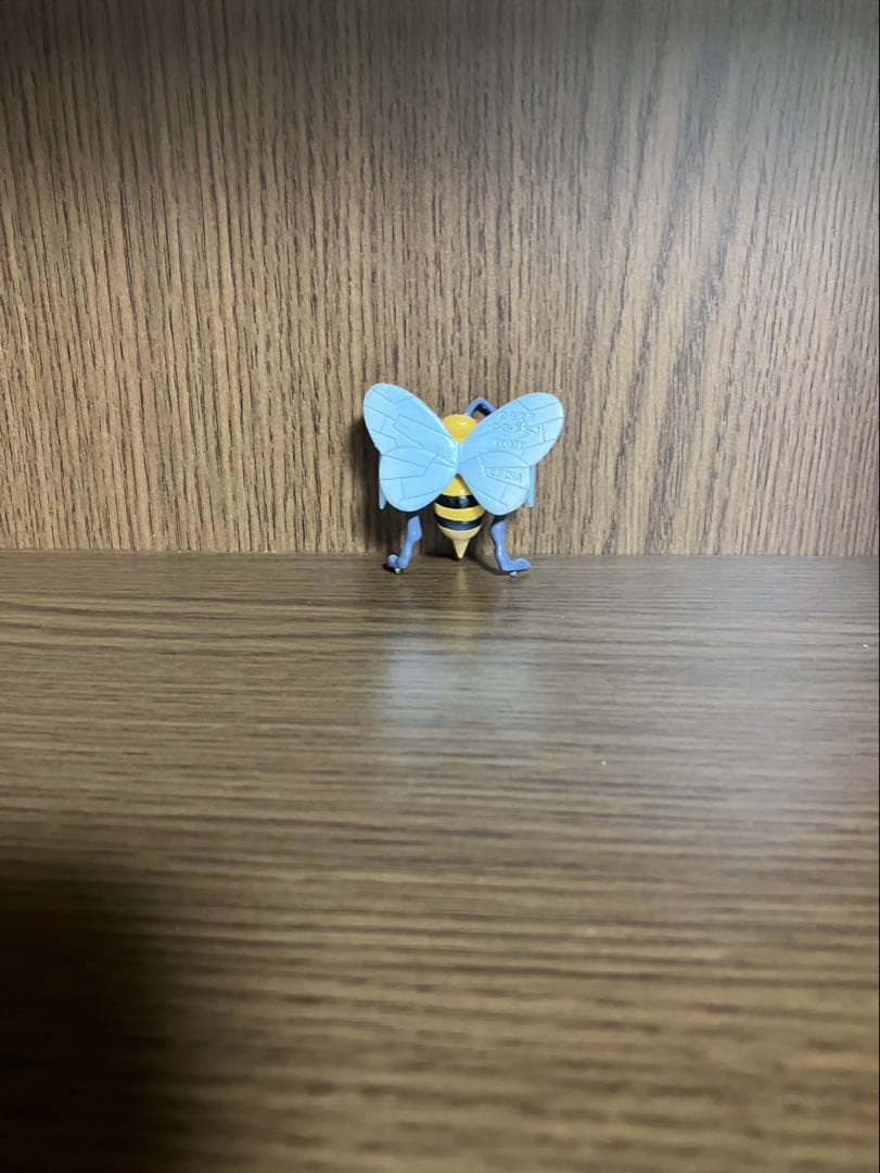希少　顔違い　TOMY製 ポケモン　モンスターコレクション 初期　スピアー