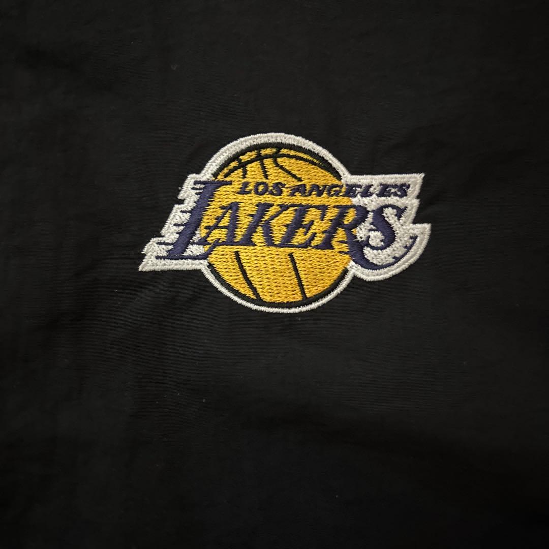 z*s様 NBA Los Angeles Lakers ブラックナイロンジャケッ