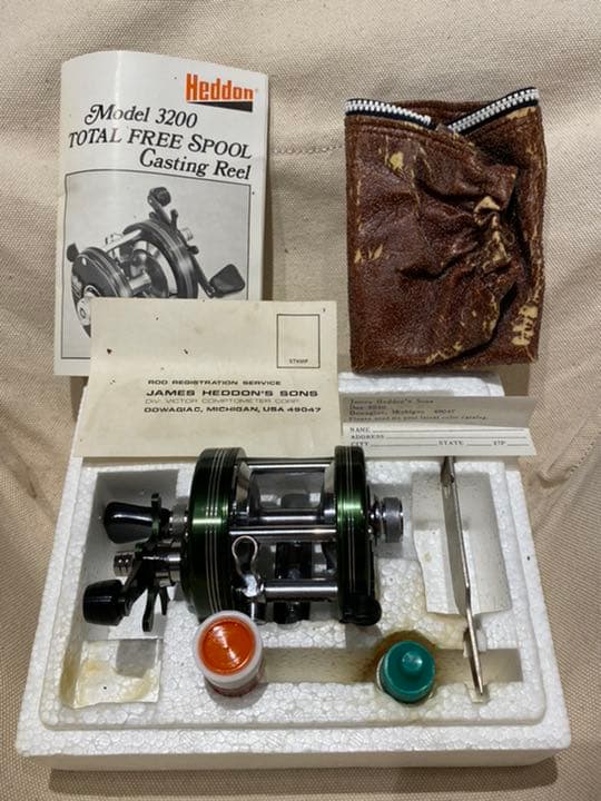 ☆奇跡の箱入り完全新品☆ ヘドンマークⅣ 3200リール