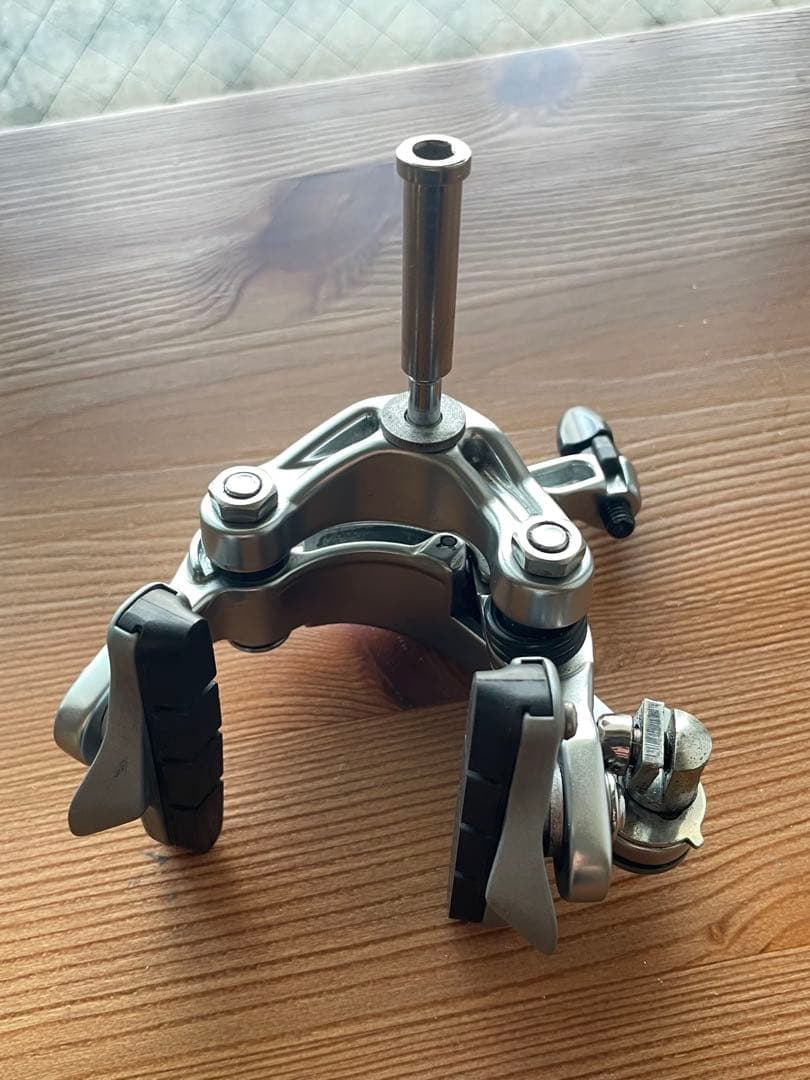 Shimano 105 キャリパーブレーキ シルバー　BR-5800
