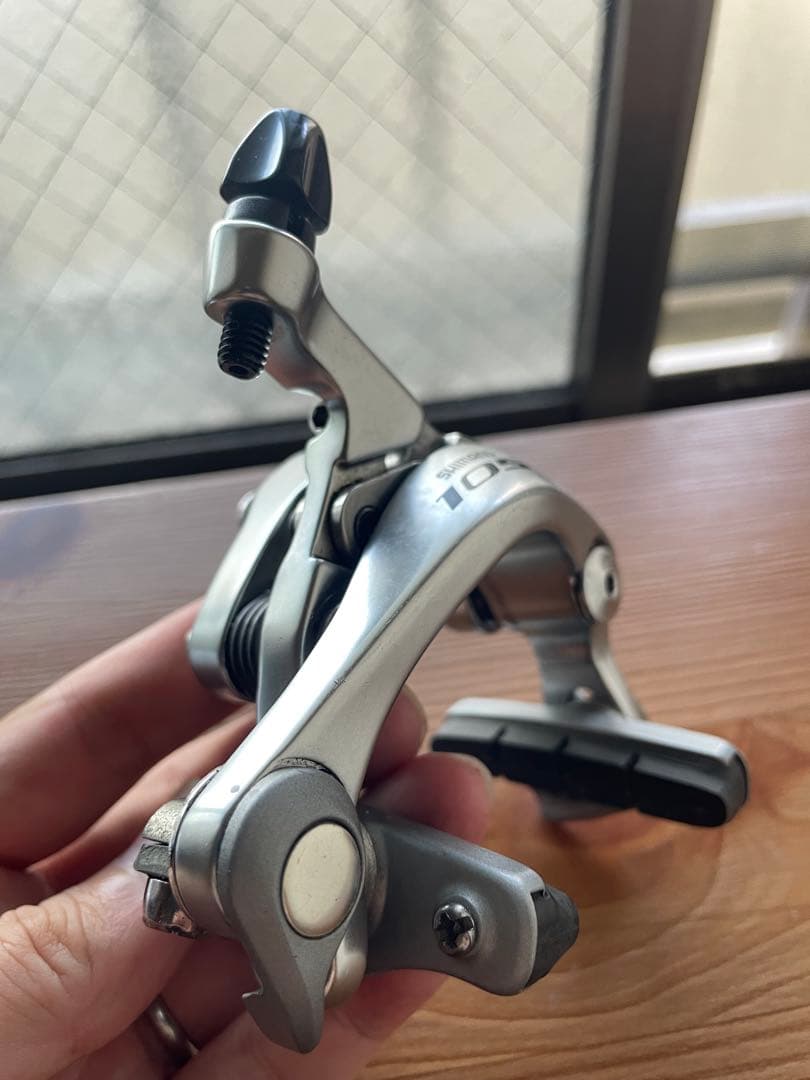 Shimano 105 キャリパーブレーキ シルバー　BR-5800