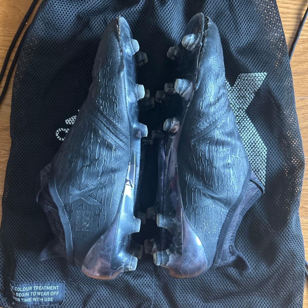 adidas ブラック サッカーシューズ 収納袋付き