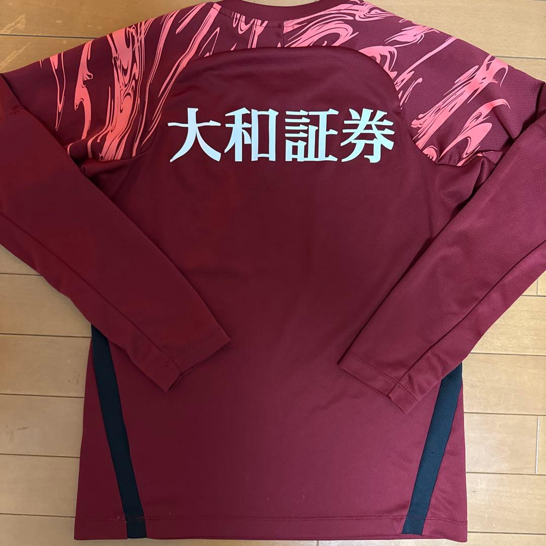 ヴィッセル神戸　練習着　アップ着