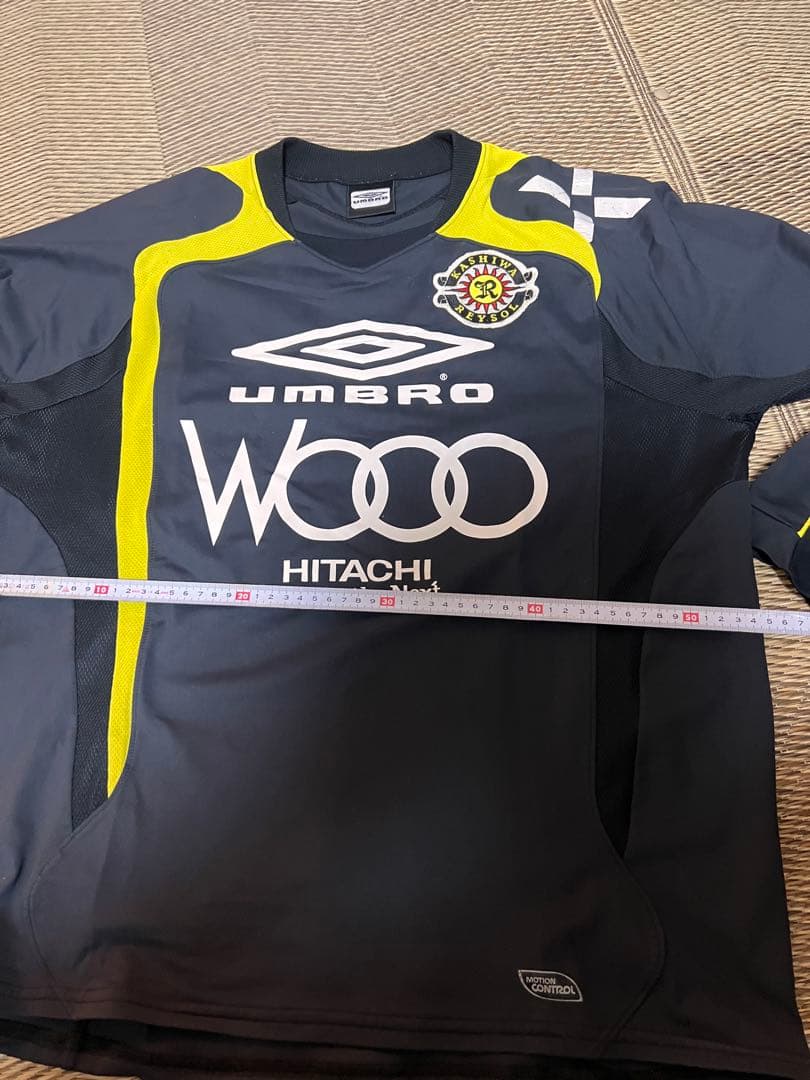 柏レイソル　UMBRO 長袖ピステ ブラック
