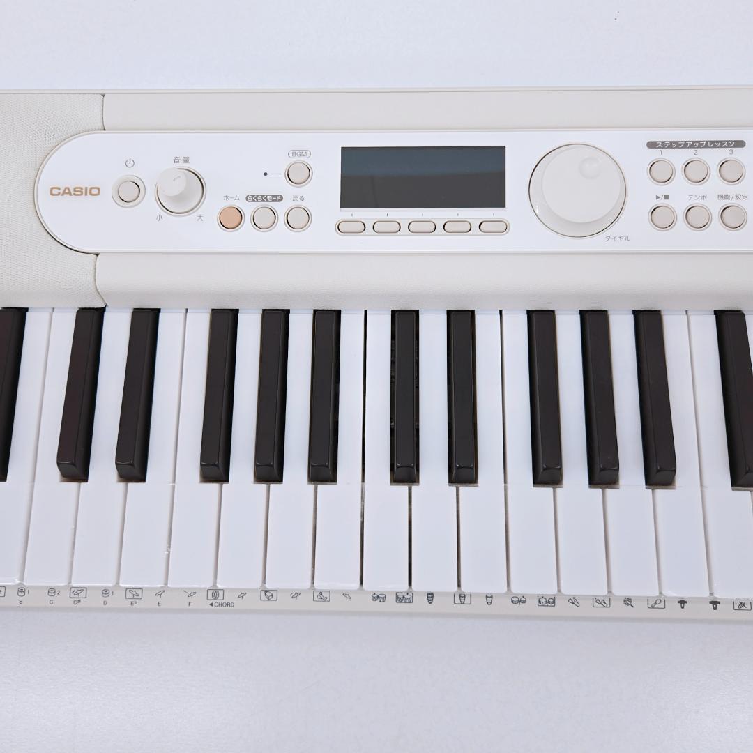 【未使用品】カシオ LK-526 楽らくキーボード 光ナビゲーション ピアノ
