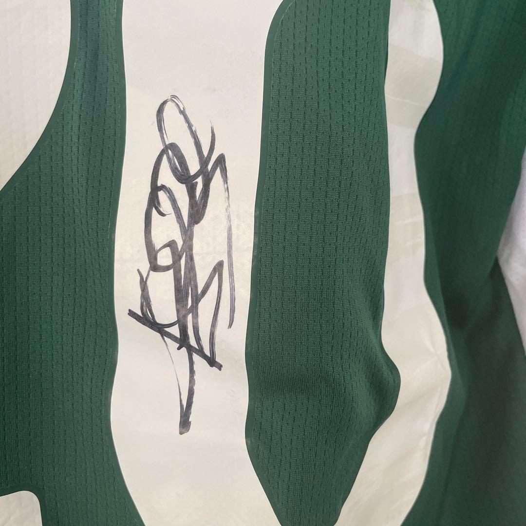 ヘラス・ヴェローナ サッカージャージ worn by Kevin Rüegg