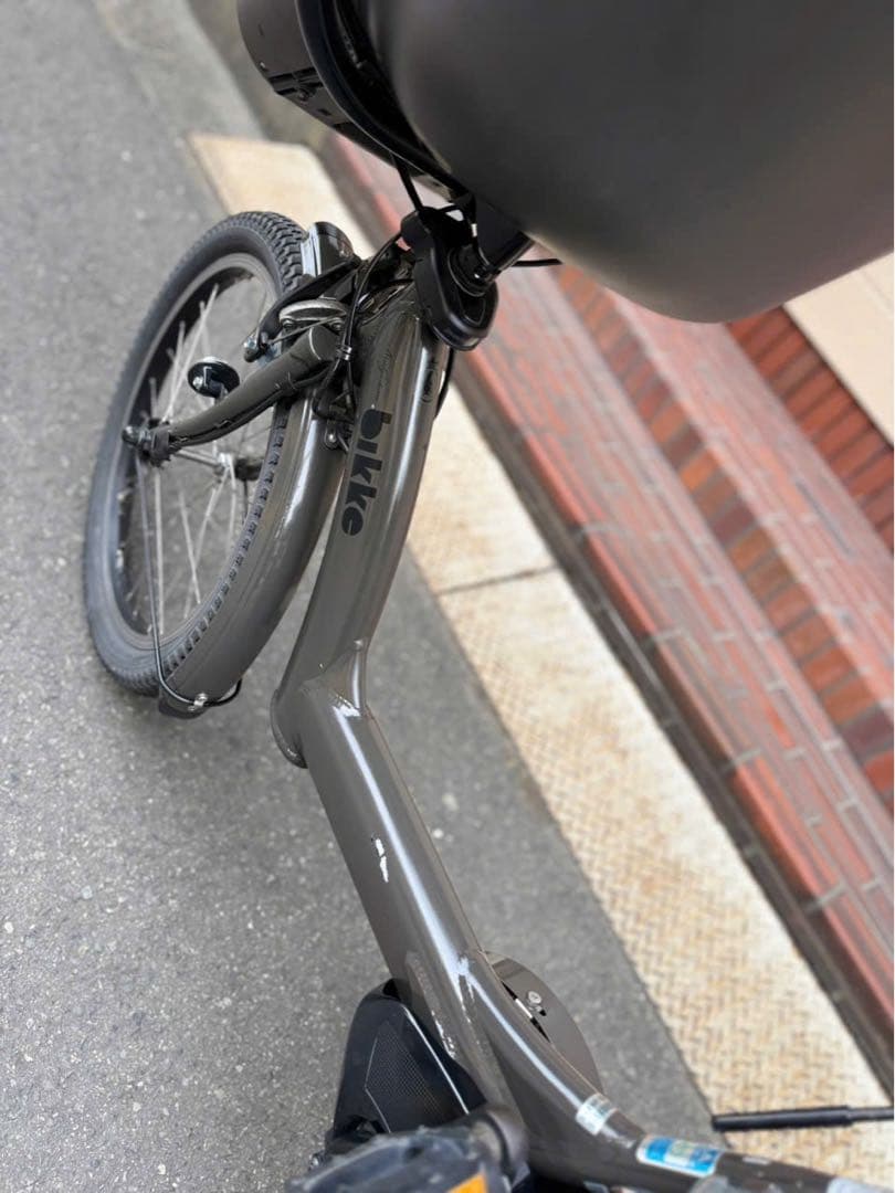子供乗せ　ブリヂストン　BIKKE 電動アシスト自転車 チャイルドシート付き