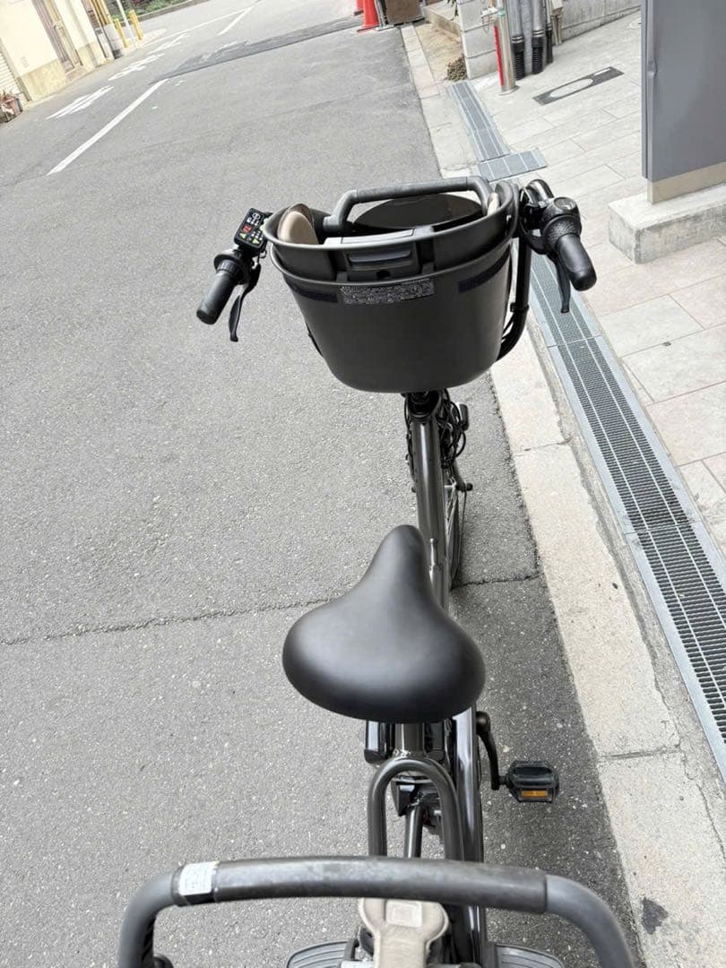 子供乗せ　ブリヂストン　BIKKE 電動アシスト自転車 チャイルドシート付き