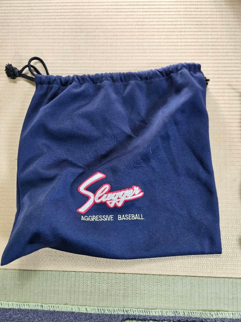 Slugger 少年軟式グローブ 黒 収納袋付き
