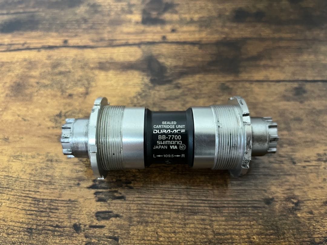 DURA-ACE FC-7710 165mm BB-7700付き　NJS