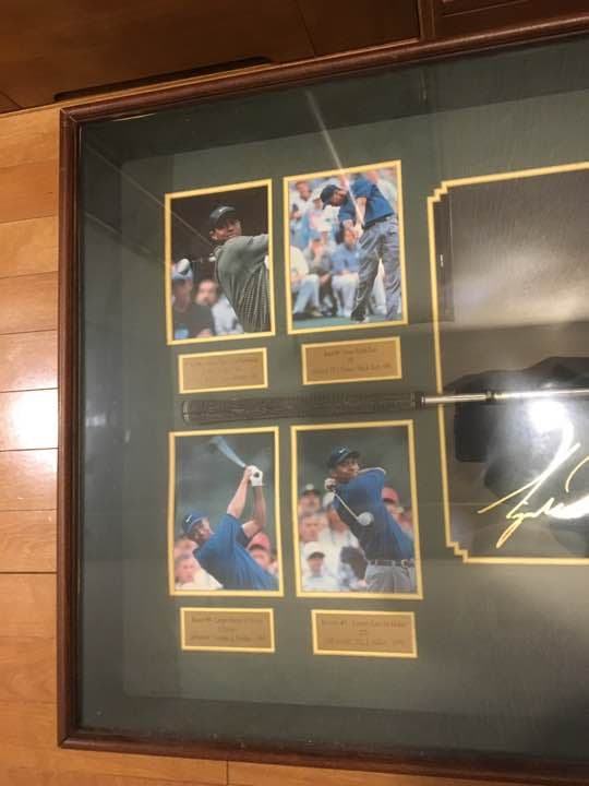 タイガーウッズ1997年初マスターズ優勝記念ドライバー付きショーケース