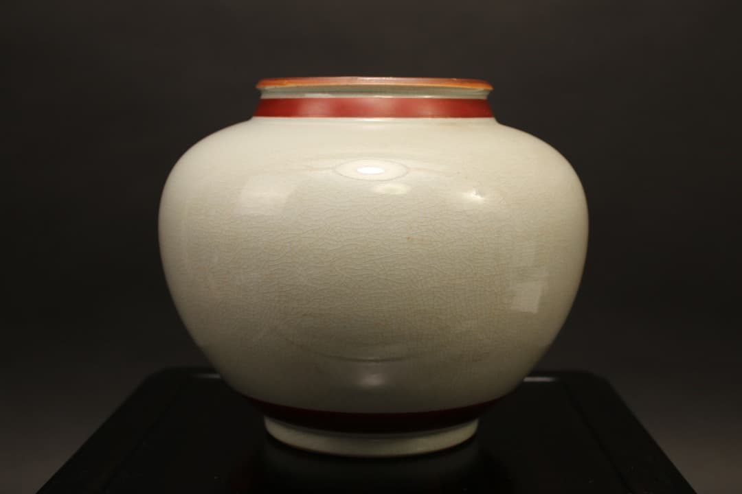 【即購入可】九谷焼花瓶と木製花台／花器・生／華道／置物／骨董／古美術／茶道／煎茶