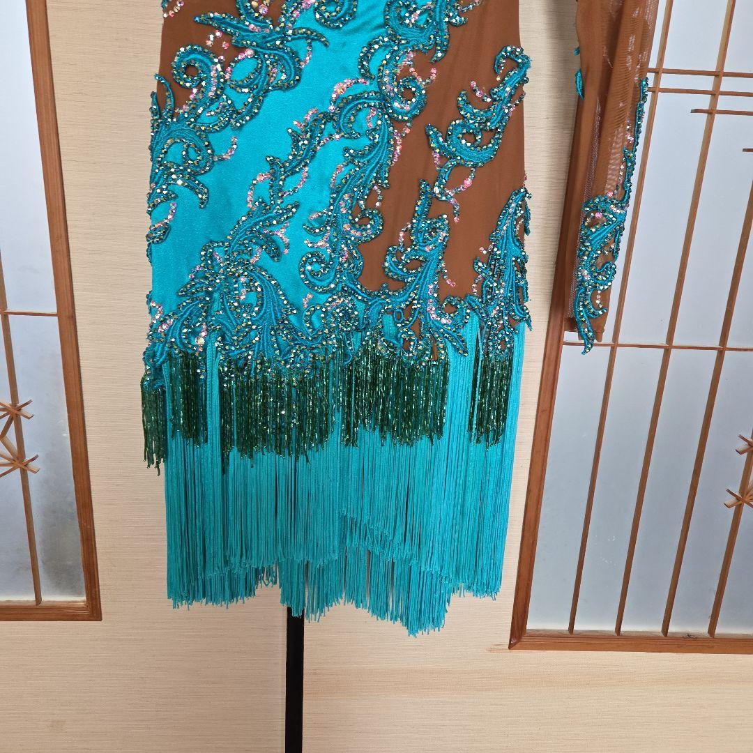 タカダンスラテンドレス