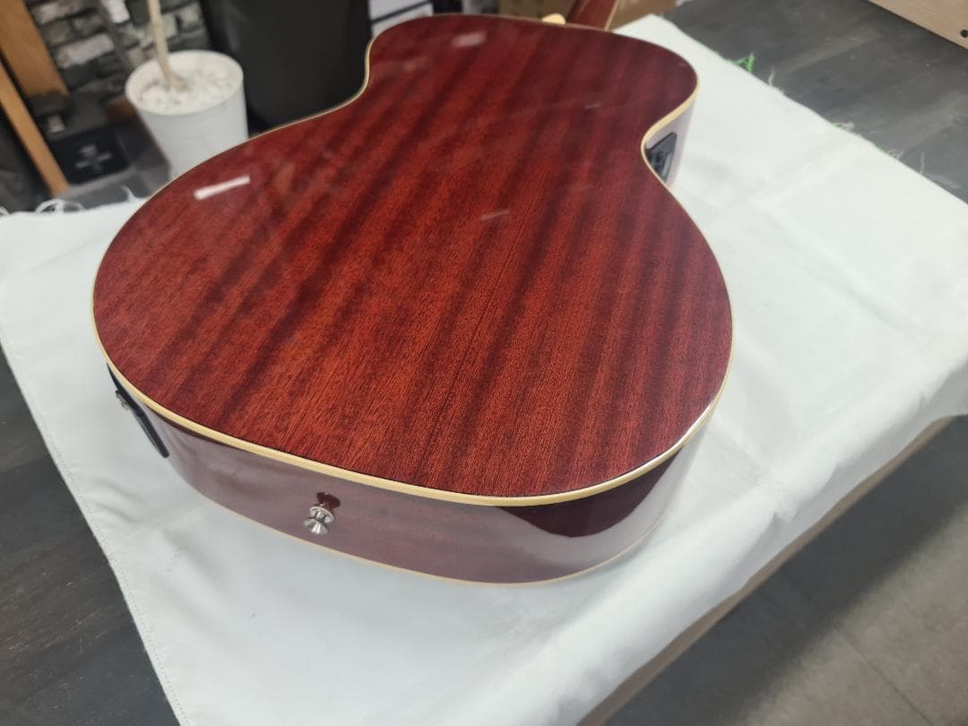 FENDER フェンダー エレアコ ギター FA-235E カバー付き
