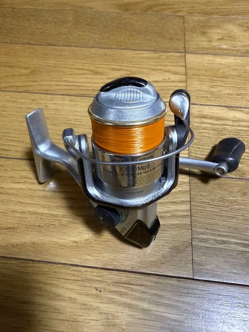 バイオマスター1000Mgs& AERNOS XT 2500 スピニングリール