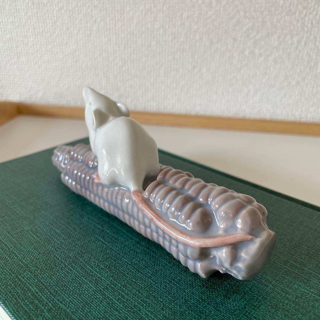 ・Mouse on corn cob・１９８１年・１４cm・ Cop・