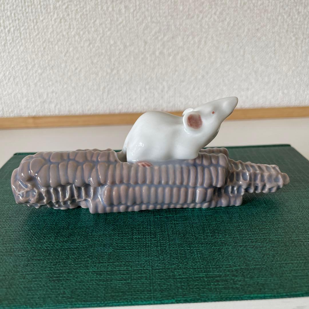・Mouse on corn cob・１９８１年・１４cm・ Cop・