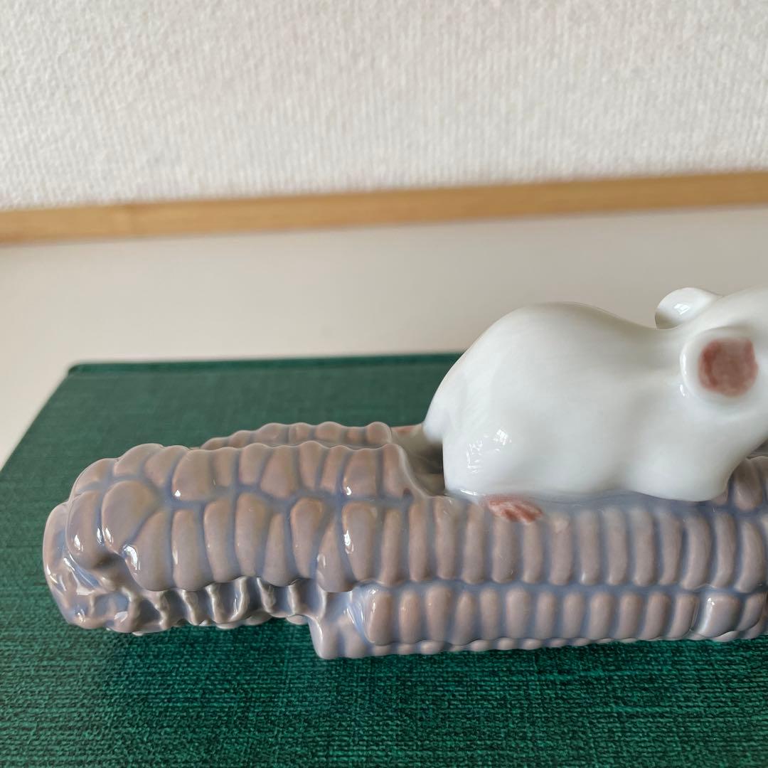 ・Mouse on corn cob・１９８１年・１４cm・ Cop・