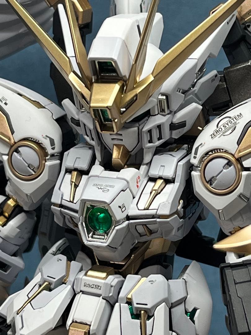 MGSD ウイングガンダムゼロewスノーホワイトプレリュード塗装完成品