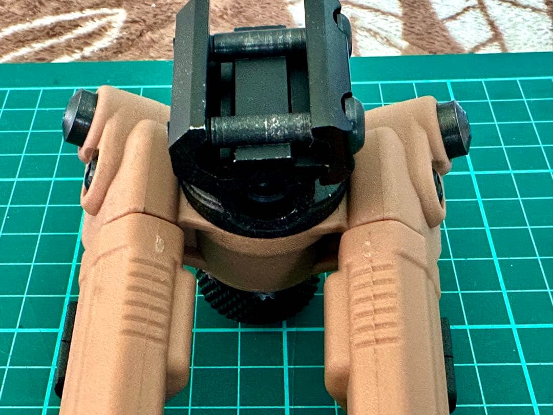 マグプルタイプ　バイポッド 20mm MAGPUL