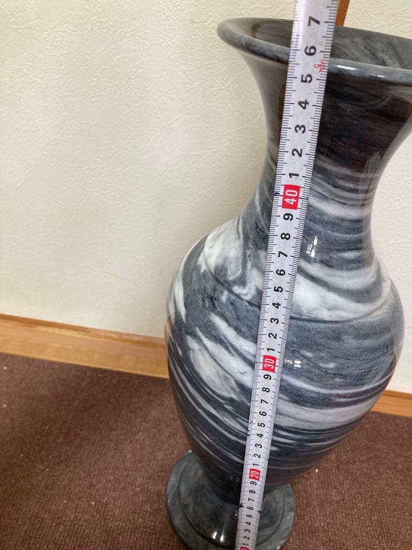 美しく大きな大理石花瓶　４６センチお値下げ致しました。
