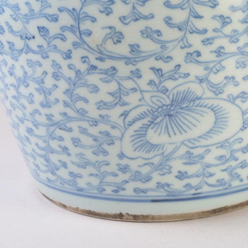 中国　青花　蛸唐草文　壷　唐木蓋付　V　A79A